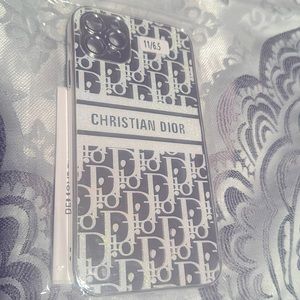 iPhone 11 Pro Max Mirrored CD Case